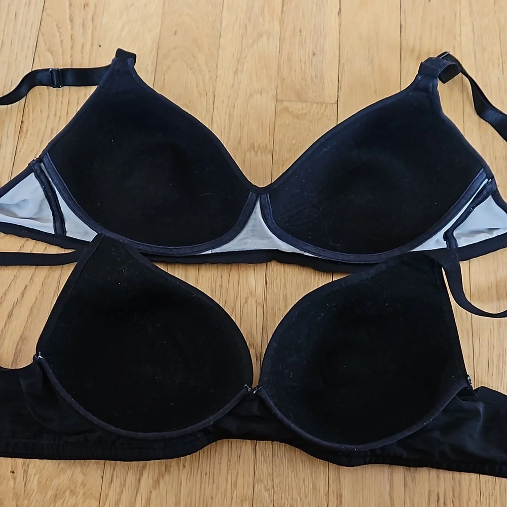 Jockey and Hanes wire free bras L